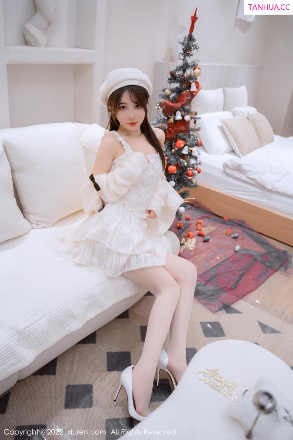 婠婠么  [XiuRen]高清写真图 2022.12.21 No.6025 婠婠么 丝袜美腿第18张图片